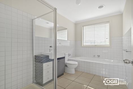 Property photo of 46 Serenity Way South Morang VIC 3752