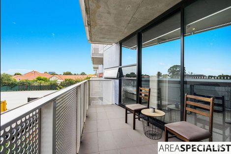 Property photo of 102/175 Kangaroo Road Hughesdale VIC 3166