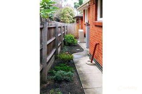 Property photo of 2/531 Dandenong Road Armadale VIC 3143