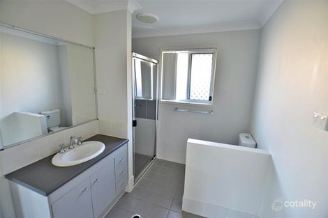 Property photo of 2/30 Ogg Road Murrumba Downs QLD 4503