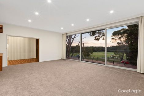 Property photo of 30 Willow Grove Kew East VIC 3102