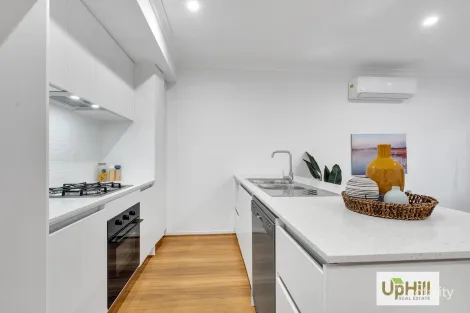 Property photo of 5 Oasis Place Clyde North VIC 3978