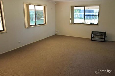 Property photo of 8 Webber Drive Dubbo NSW 2830