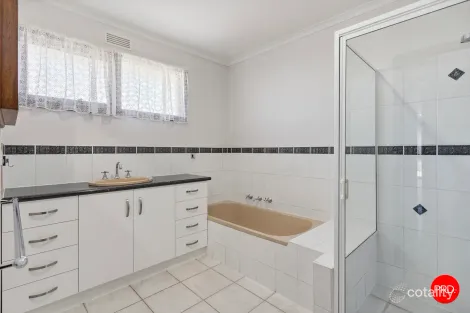 Property photo of 29 Browning Street Kangaroo Flat VIC 3555