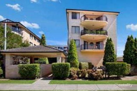 Property photo of 32 Fourth Avenue Seven Hills NSW 2147