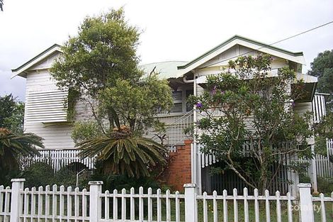 17 Dewar Tce, Sherwood, QLD 4075