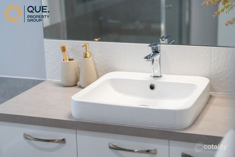 Property photo of 19 Windsor Avenue Springdale Heights NSW 2641