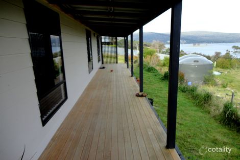 Property photo of 158 Apex Point Road White Beach TAS 7184