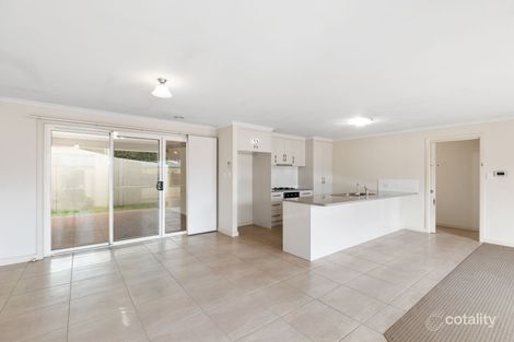 Property photo of 2/5 Queens Court Mount Gambier SA 5290
