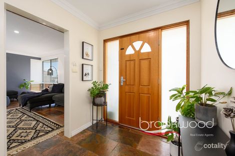 Property photo of 8 Bladon Way Swan View WA 6056