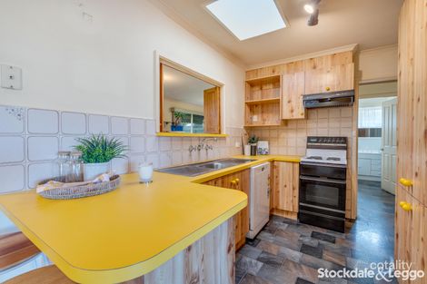 Property photo of 37 Southern Crescent Craigieburn VIC 3064