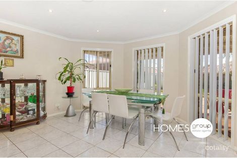 Property photo of 12 Hinchinbrook Close Caroline Springs VIC 3023