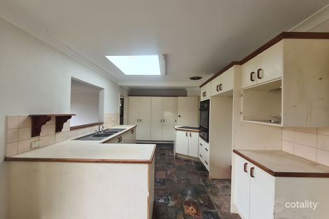 Property photo of 33 Waratah Avenue Casula NSW 2170