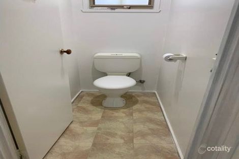 Property photo of 52 Meeking Drive Pakenham VIC 3810