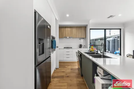 Property photo of 2 Pescara Way Angle Vale SA 5117