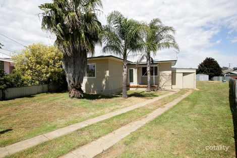 Property photo of 7 Binnak Place Mount Austin NSW 2650
