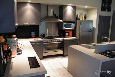 Property photo of 27 Canecutters Drive Ooralea QLD 4740