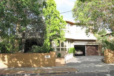 Property photo of 14 Helenslea Road Caulfield North VIC 3161