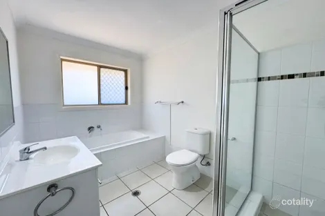 Property photo of 6 Warragrah Place Parkes NSW 2870