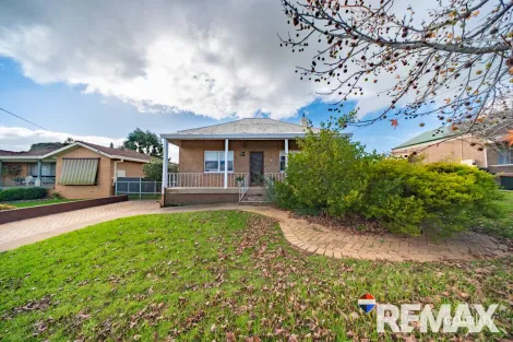 14 Cross St, Junee, NSW 2663