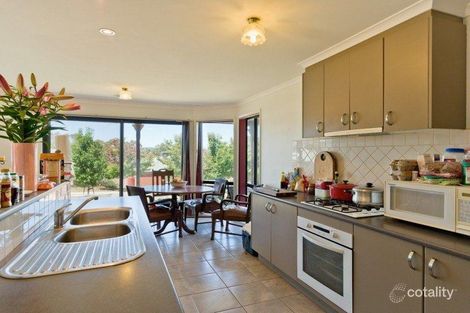 Property photo of 14 Yurunga Drive McKenzie Hill VIC 3451