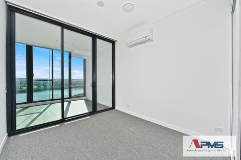 Property photo of 1704/17 Wentworth Place Wentworth Point NSW 2127