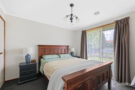 Property photo of 15 Helen Street Drouin VIC 3818