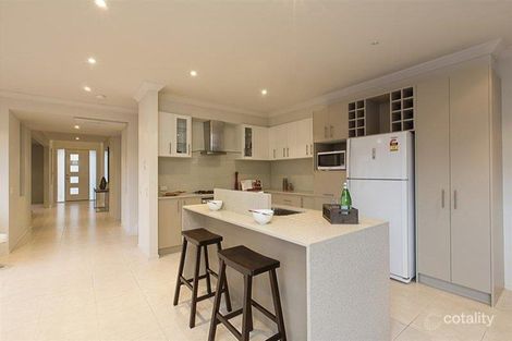 Property photo of 6 Pescott Close Burwood VIC 3125