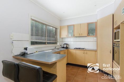 Property photo of 6 Celendine Place Hillside VIC 3037