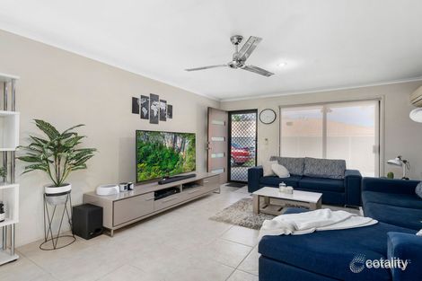 Property photo of 1/4 Ruth Anne Close Labrador QLD 4215