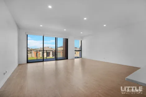 Property photo of 15 Carrick Street Point Cook VIC 3030