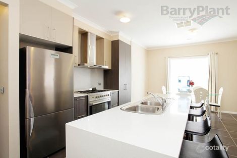 Property photo of 4 Stringybark Avenue Brookfield VIC 3338