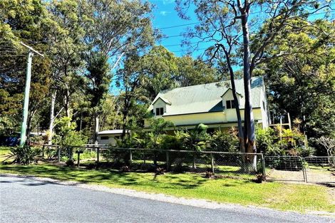 Property photo of 29 Cabriolet Crescent Macleay Island QLD 4184