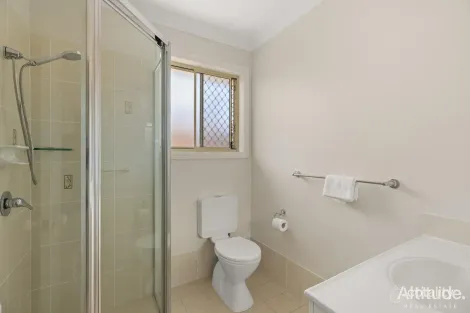 Property photo of 17 Dulungra Avenue Belmont North NSW 2280