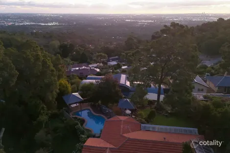 Property photo of 3 Cobradah Close Lesmurdie WA 6076