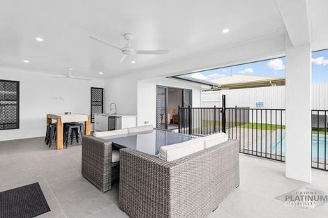 Property photo of 9 Wattledale Bend Trinity Beach QLD 4879