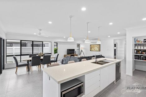 Property photo of 9 Wattledale Bend Trinity Beach QLD 4879