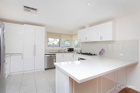 Property photo of 8 Royston Place Gladstone Park VIC 3043