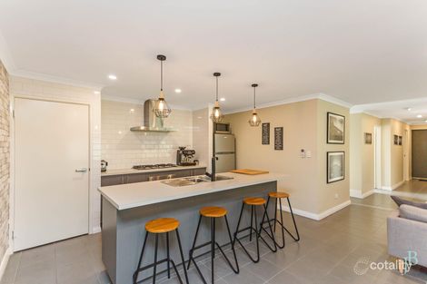 Property photo of 12 St Tropez Gardens Piara Waters WA 6112