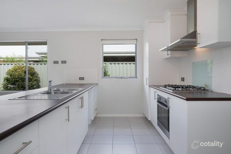 16 Harvey Cres, South Yunderup, WA 6208