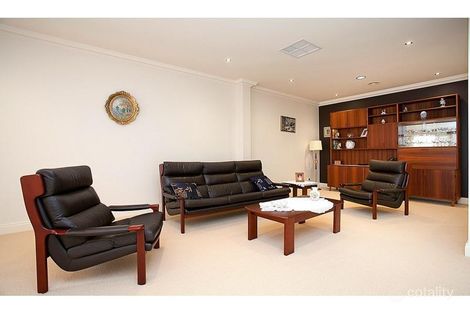 Property photo of 24 Bendigo Circuit Caroline Springs VIC 3023