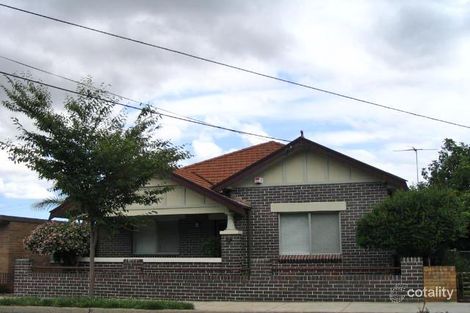 2 Hampden St, Hurlstone Park, NSW 2193