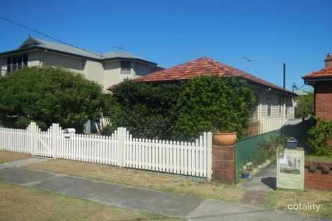 Property photo of 25 Roxburgh Street Stockton NSW 2295