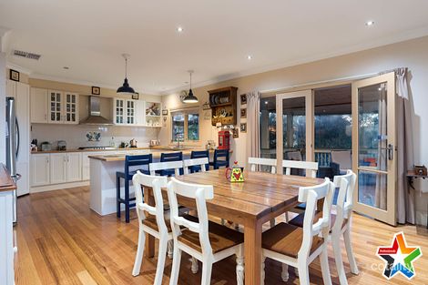 Property photo of 19 Mandl Close Lilydale VIC 3140