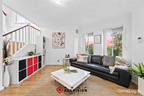 Property photo of 28 McGlinn Way Cloverdale WA 6105