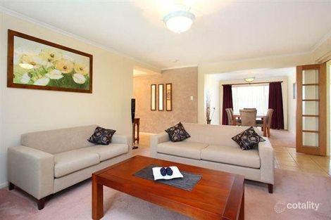 Property photo of 2 Tayla Close Bridgeman Downs QLD 4035