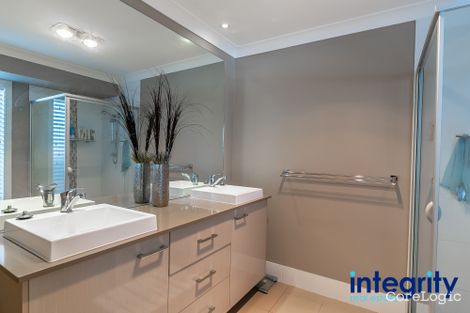 Property photo of 39 Summercloud Crescent Vincentia NSW 2540