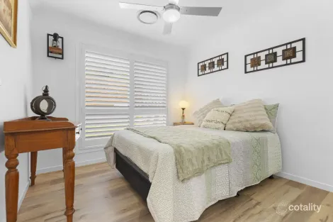 Property photo of 11 Castaway Court Robina QLD 4226