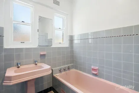 Property photo of 646 Warringah Road Forestville NSW 2087