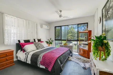 Property photo of 184 Moreton Terrace Beachmere QLD 4510